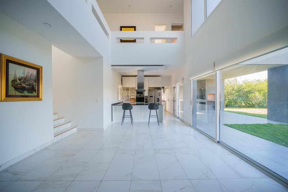 Foto de Casa En Venta En Altos De Campo Grande, Pilar | 3 Dormitorios | Lote De, imagen 5
