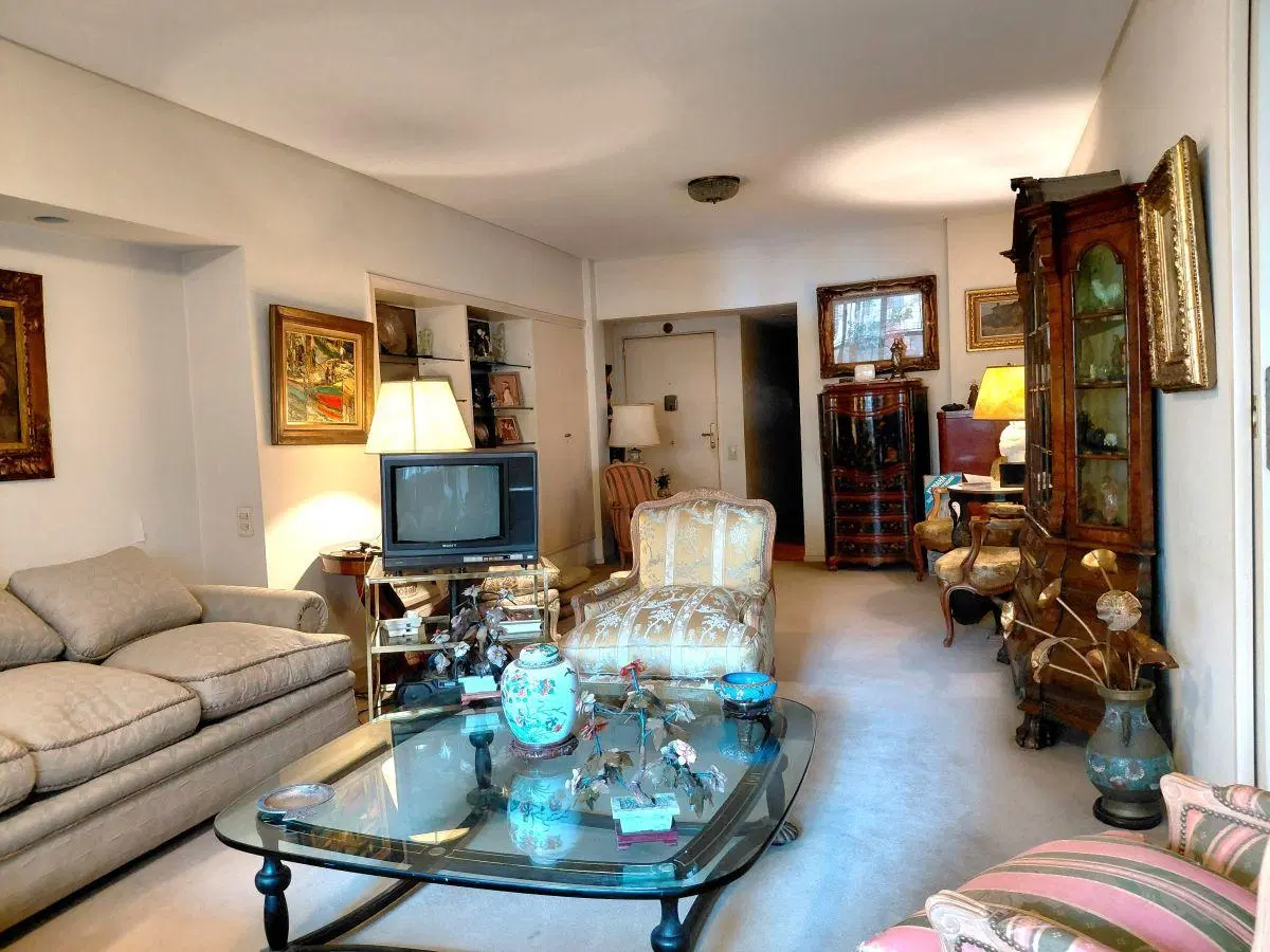 Departamento de 134 m2 con 3 dormitorios y cochera en venta en Barrio Norte 5