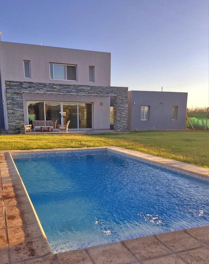 Foto de Casa en Rawson, imagen 3