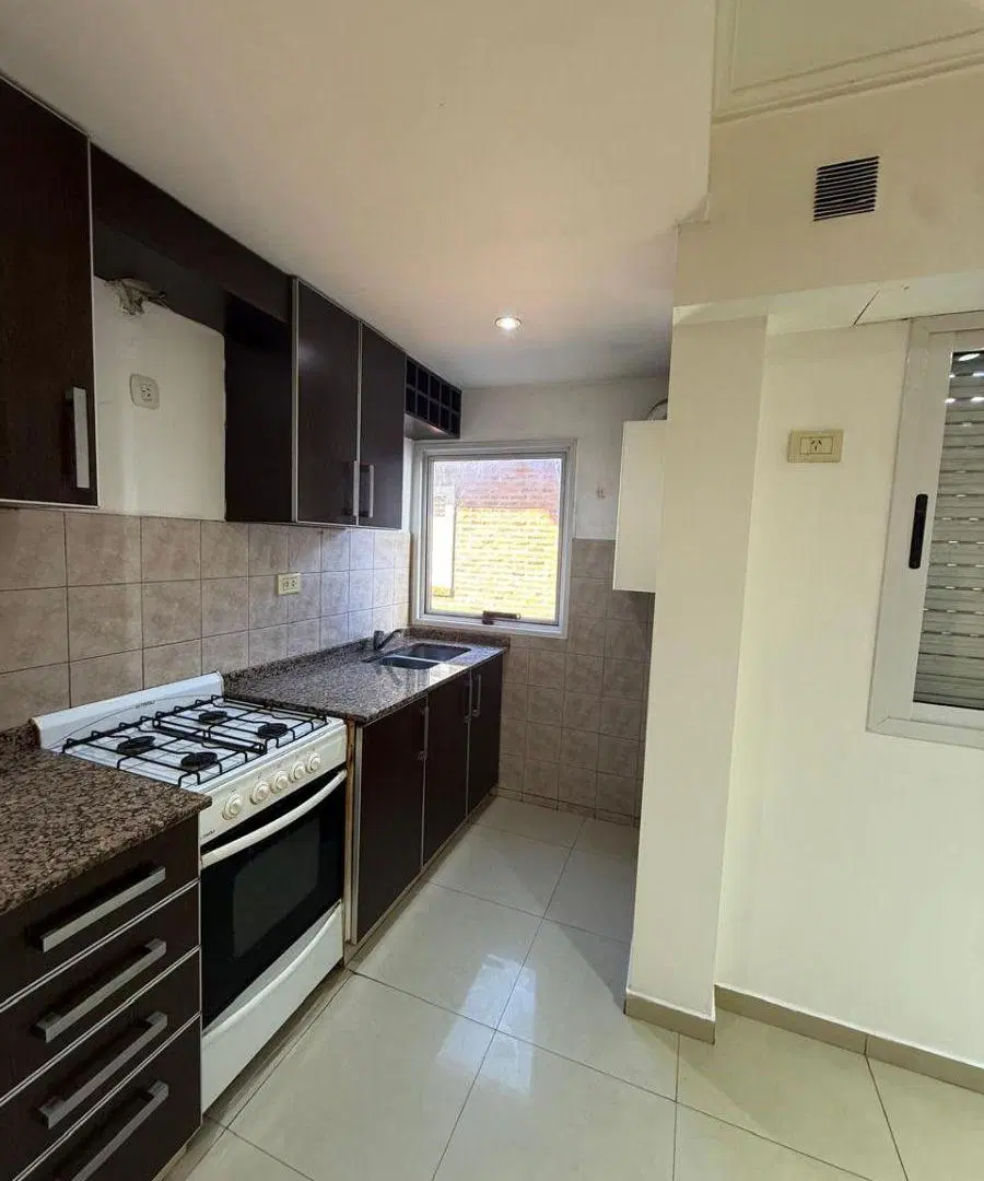 Departamento duplex dos ambientes 5