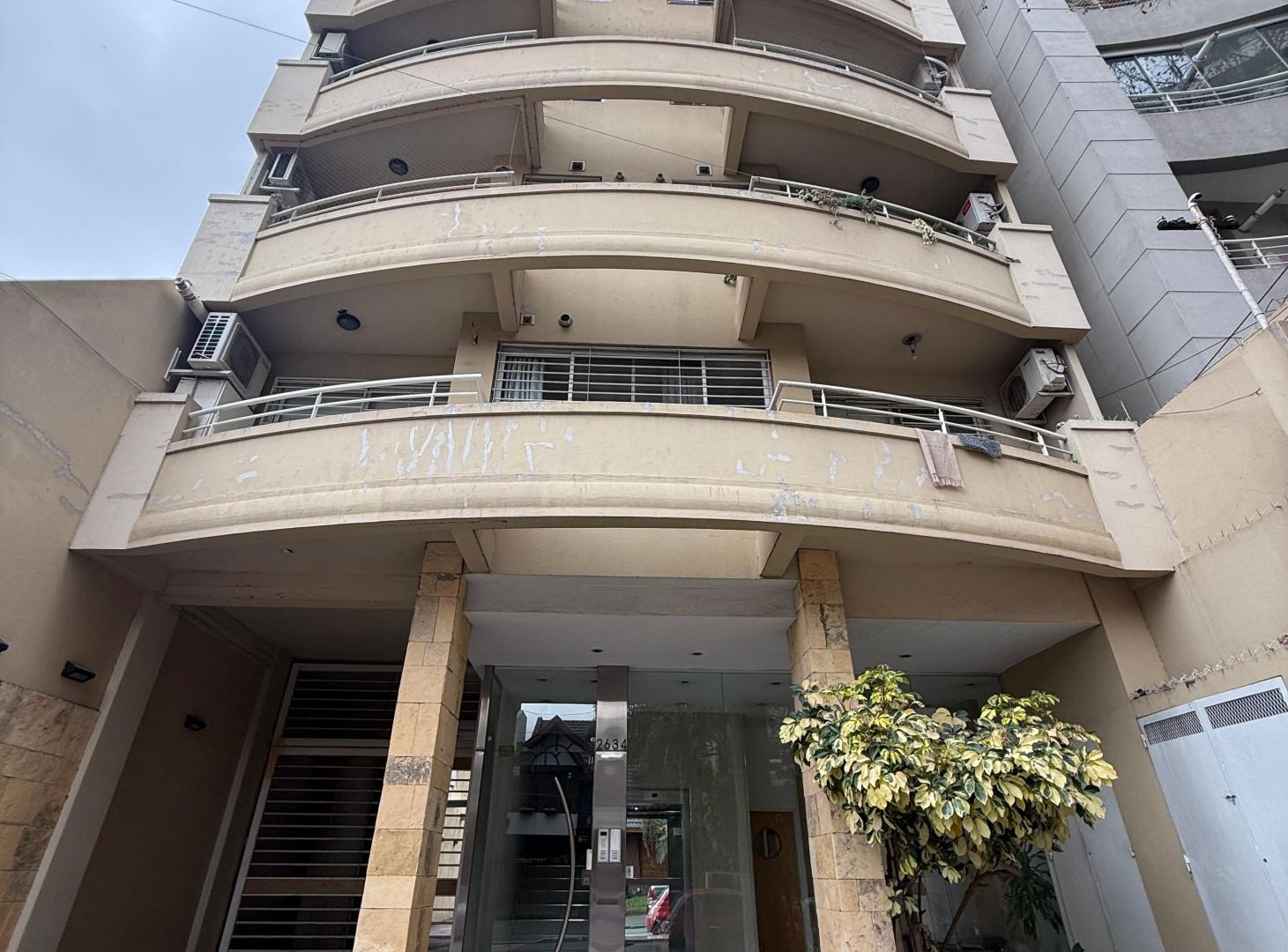 Foto de Departamento tres ambientes con balcón y doble baulera., imagen 1