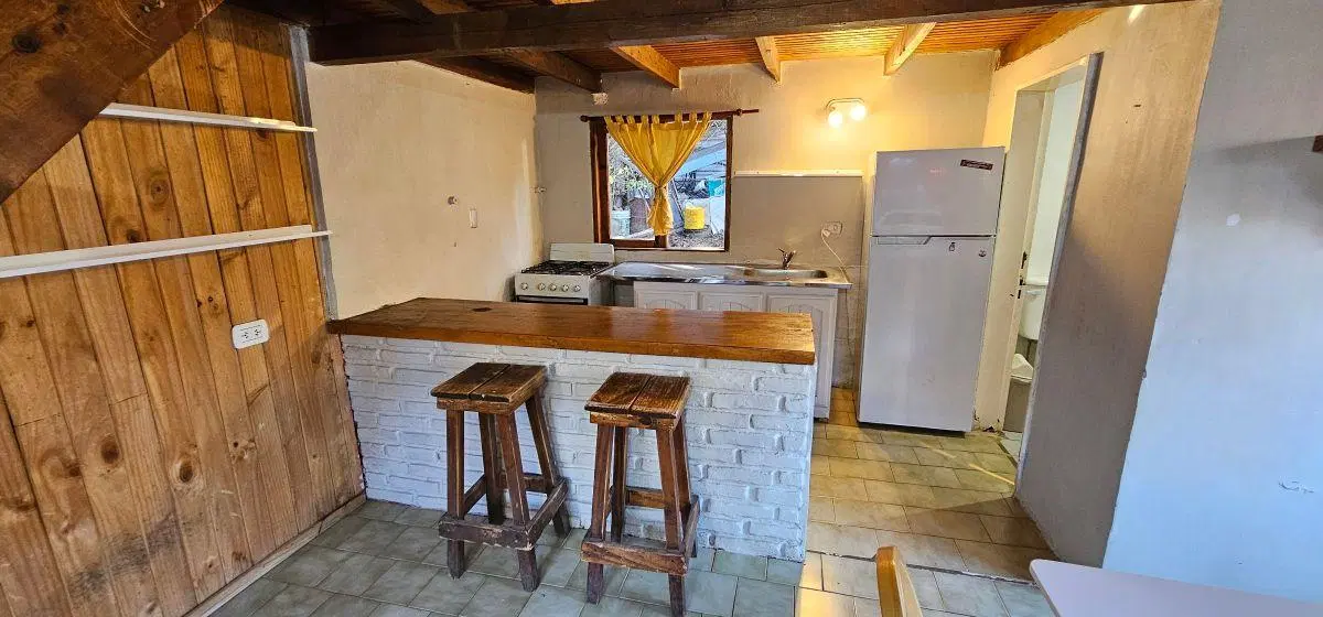 CABAÑA EN ALQUILER PERMANENTE – CASA DE PIEDRA, KM 13 |bariloche 4