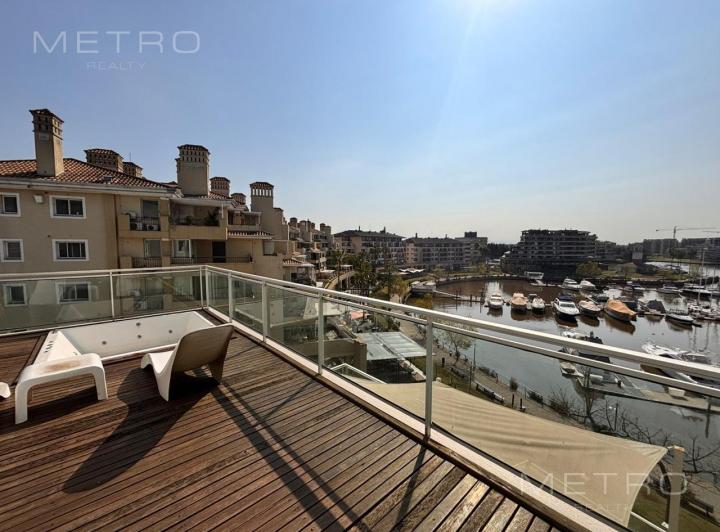 Loft en venta o alquiler tres ambientes con vista al rio en Bahia Grande 2