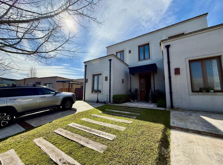 Casa en alquiler Temporal con 5 habitaciones y vista al Lago 4