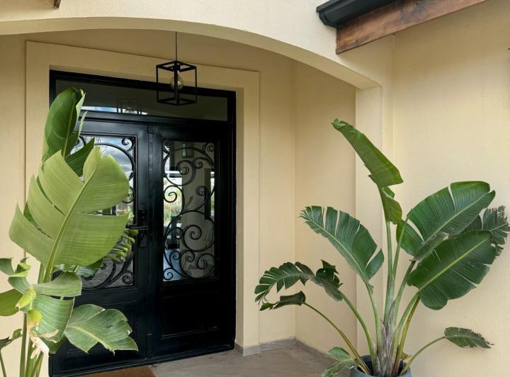 Casa a la laguna 4 dormitorios en Puertos Escobar 1