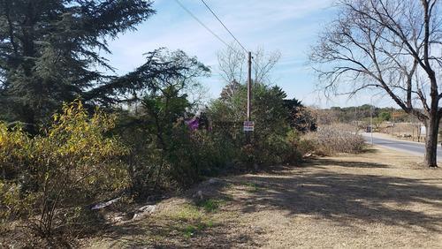 Lote Agua de Oro, 1443 m², Todos Los Servicios! 2