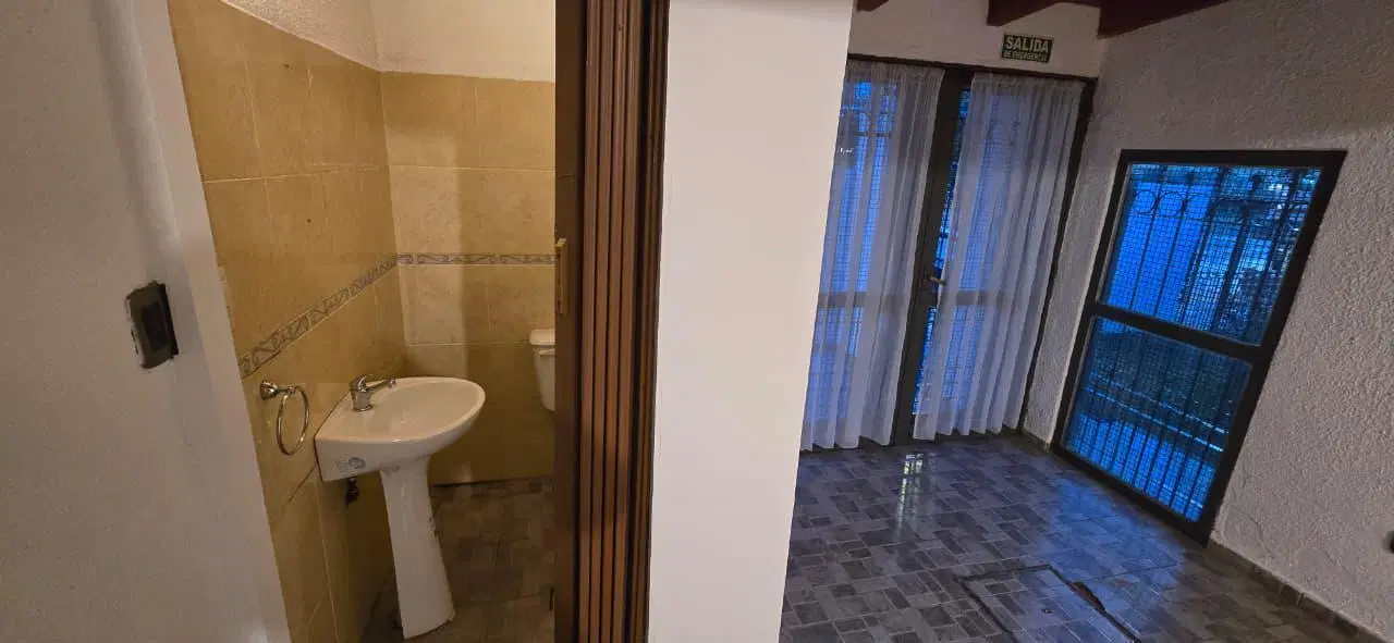 ALQUILER LOCAL COMERCIAL LOS ALEMANES 5