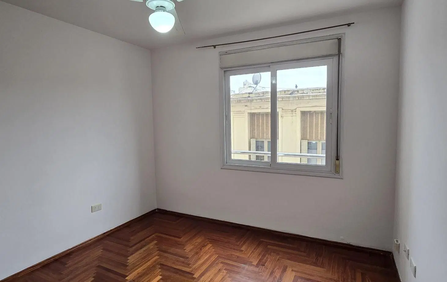 Departamento 1 Dormitorio Luminoso con Ventilación Cruzada  Emilio Olmos 431 3