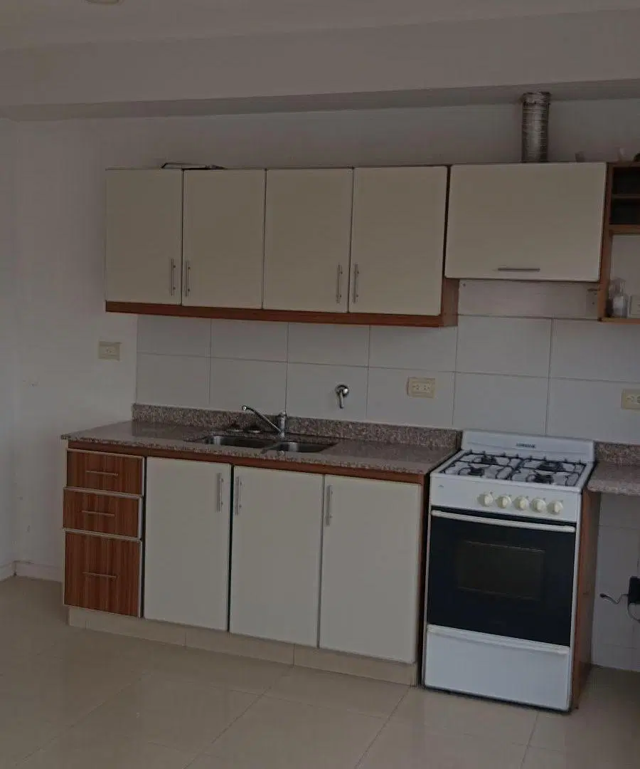 Depto 2 amb, 6º piso, fte bcon vista abierta 5