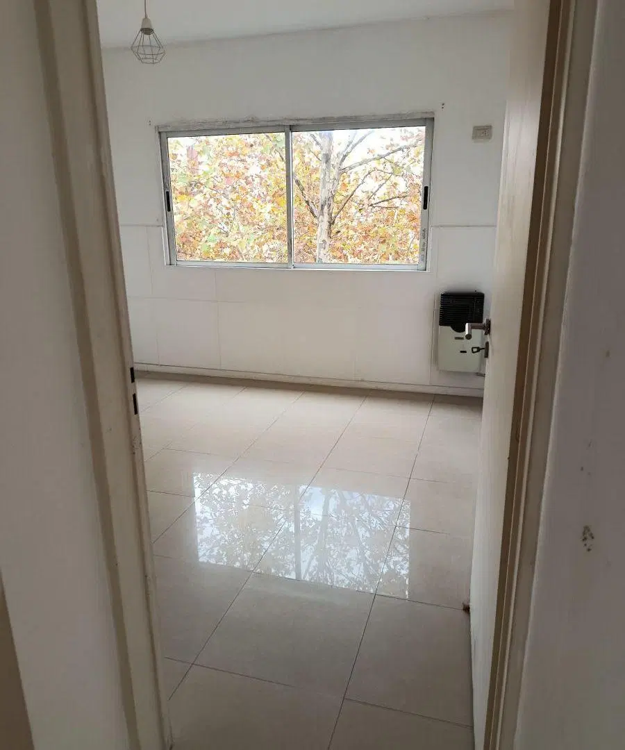 Depto 2 amb, 6º piso, fte bcon vista abierta 3
