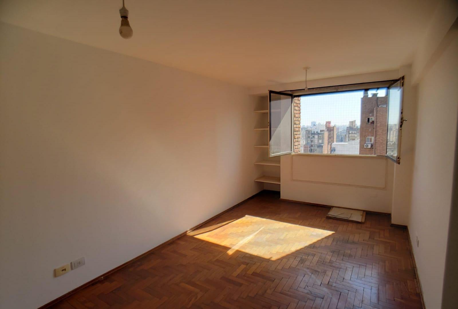 Departamento de dos dormitorios en venta en Bv San Juan casi esquina Independencia