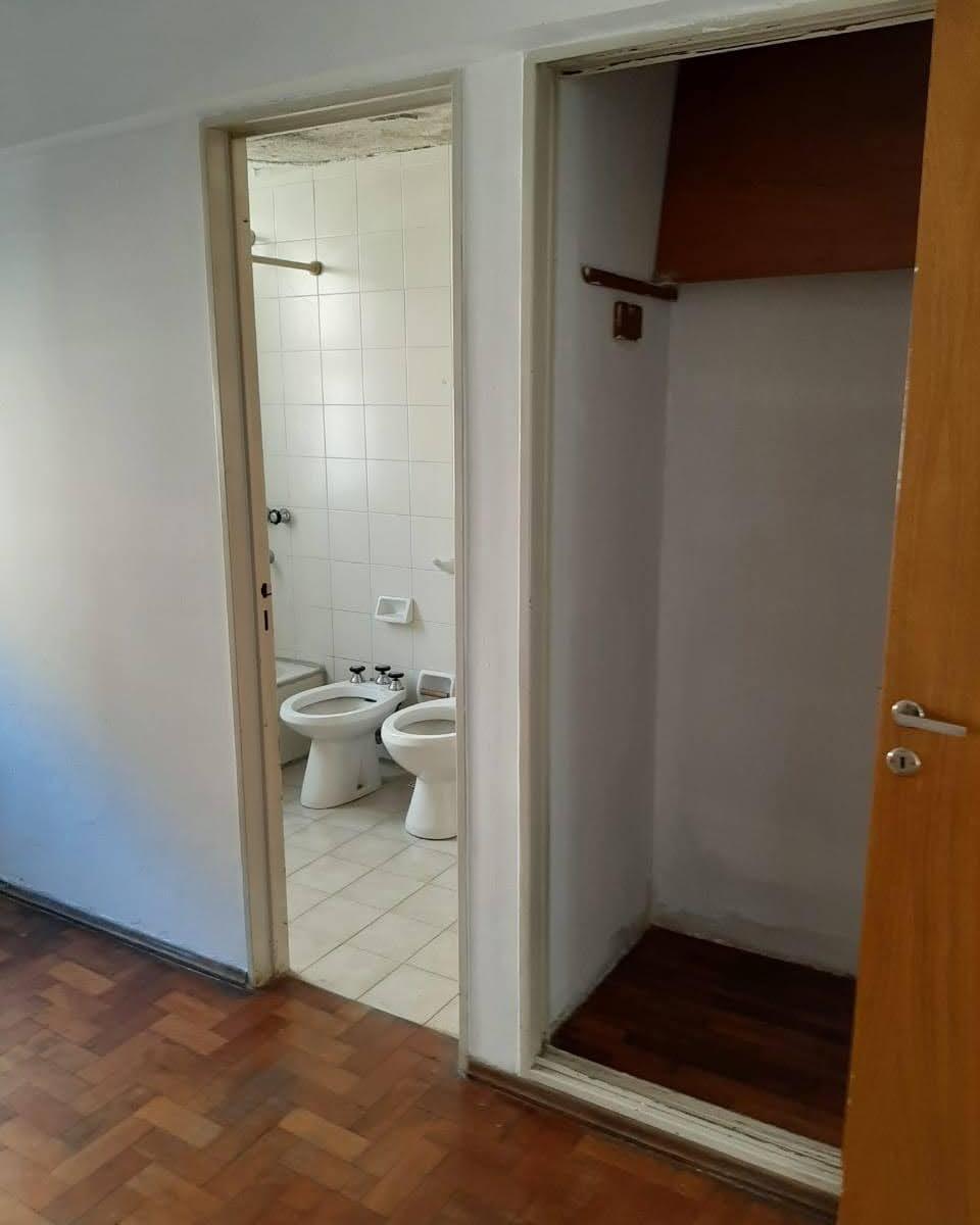 Oportunidad Amplio Externo, Apto Credito/ Otro Sobre La Calle San Lorenzo 400 U$54.000. 5
