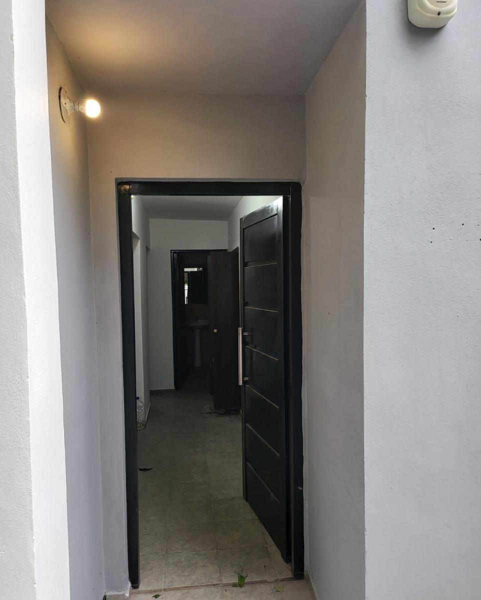 Oportunidad Casa de Dos Dorm. Mas Depto de 1 Dor C/ Cochera 3