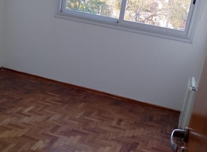 Amplio categoria , seguridad 24 hs, calefacción central ,pileta sum, cochera 1