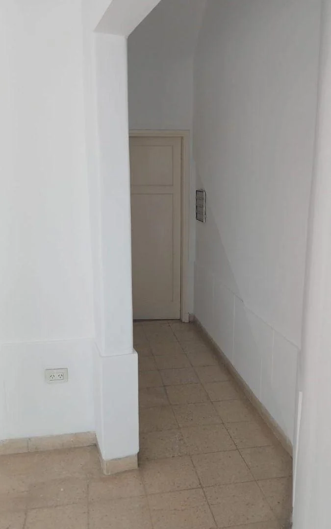 Foto de Oportunidad Amplio gran patio/ oficinas/ excelente ubicacion, imagen 2