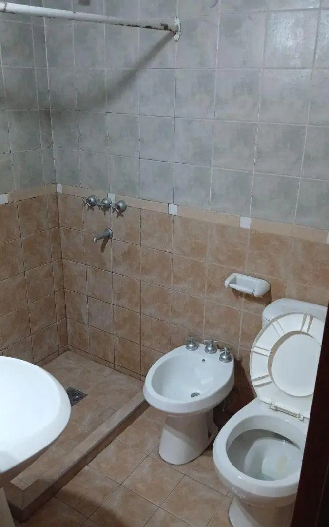 Alberdi /6 piso /a una cuadra plaza colon /excelente ubicación/ amplio 4