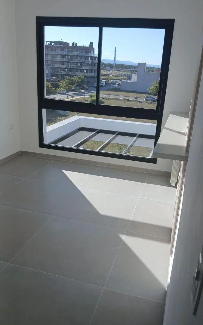 A estrenar/ patio terraza con asador/categoria/ calefacción centrla/ cochera doble 5