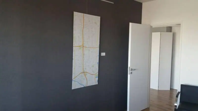 DOS AMBIENTES EN MADERO URBANO , OFICINA O VIVIENDA 4