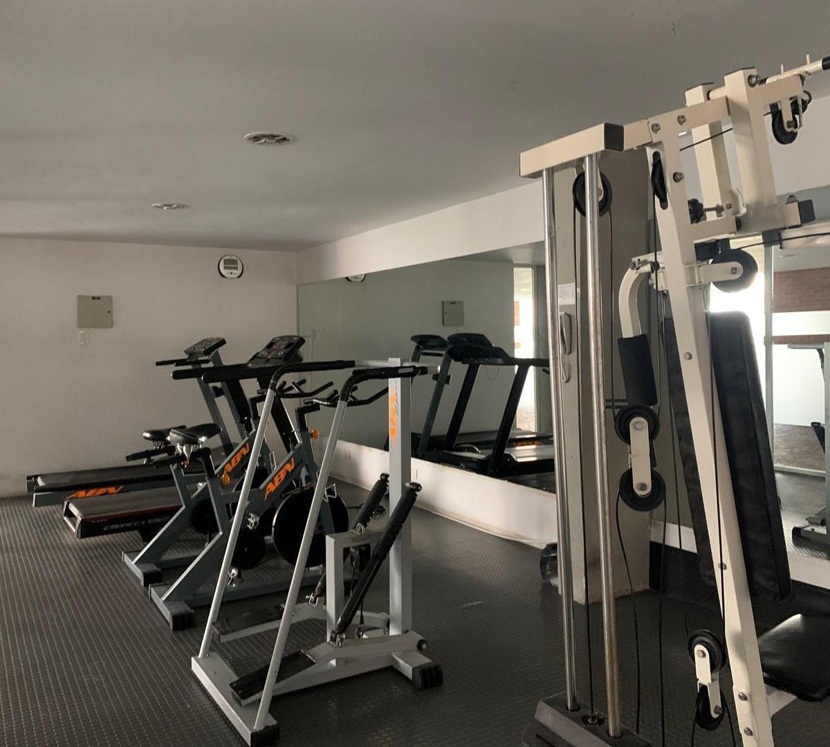 Foto de Departamento Dúplex en Venta en San Isidro Central con cochera, imagen 5