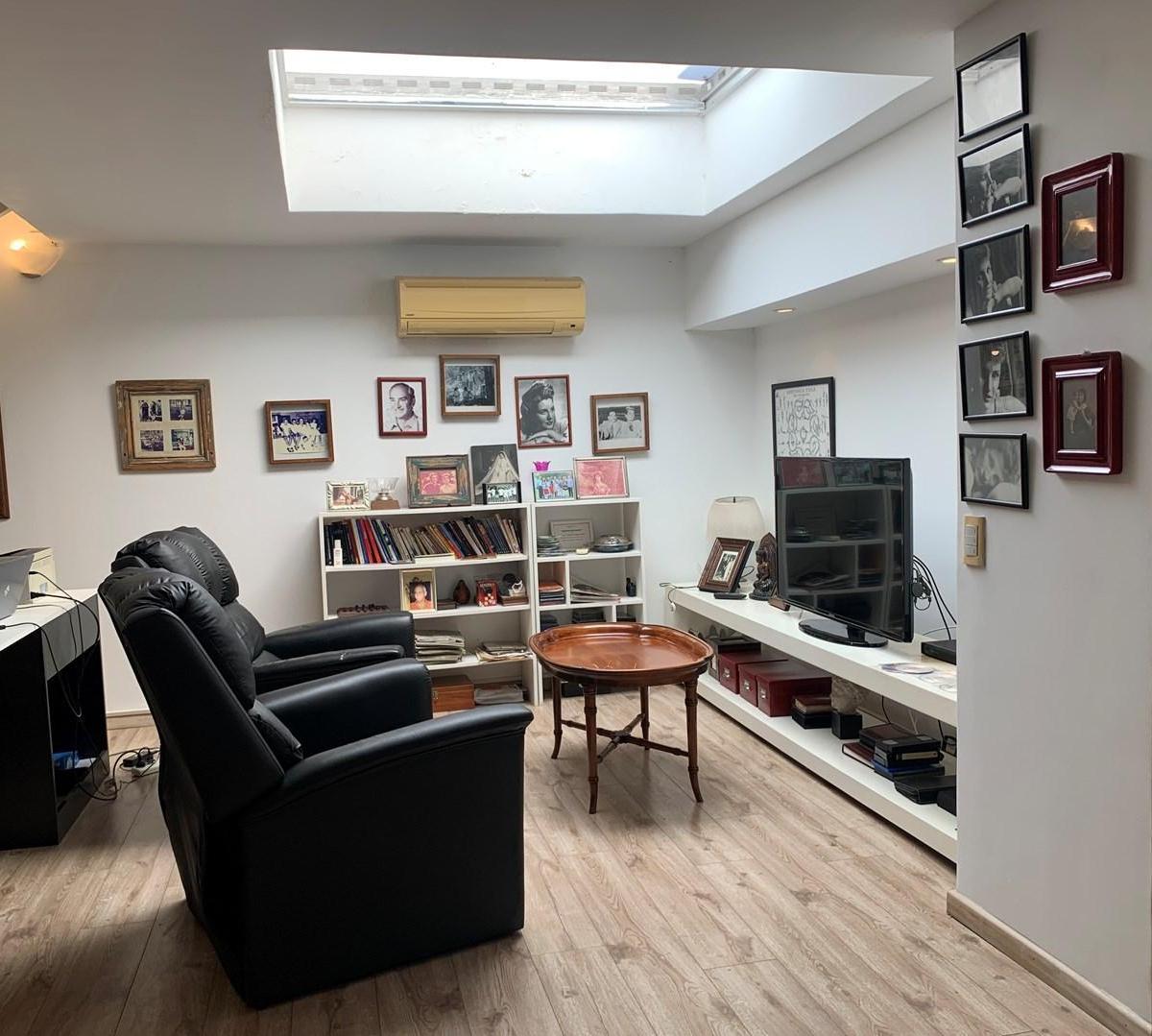 Foto de Departamento Dúplex en Venta en San Isidro Central con cochera, imagen 3