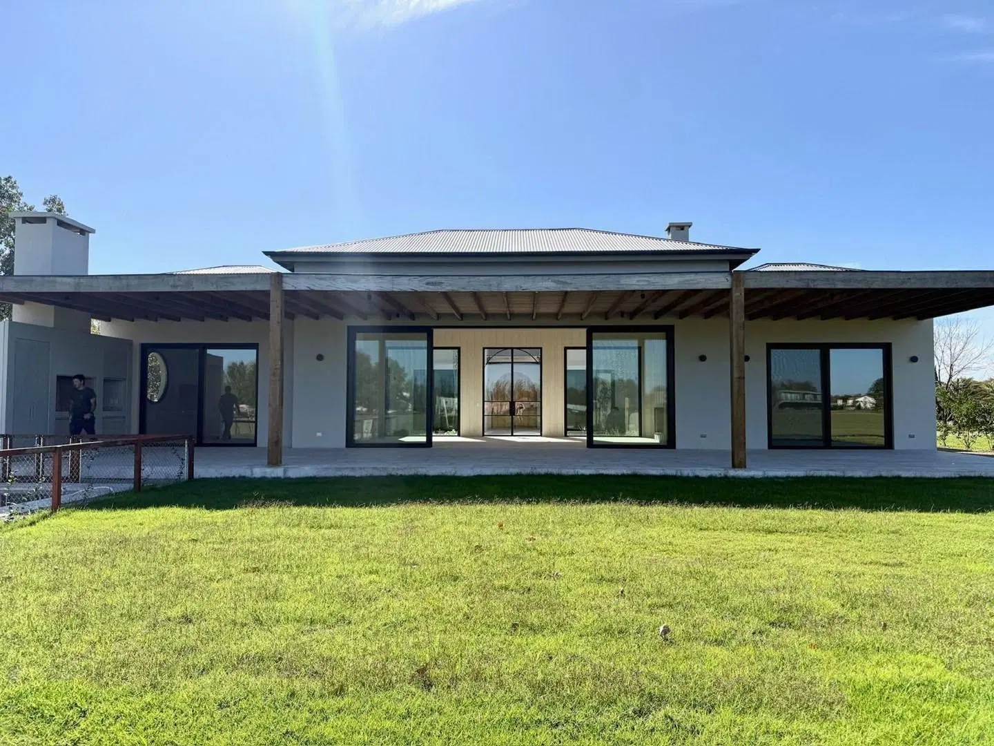 Casa a estrenar en El Milord, Pilara | 4 suites + vista al polo 2