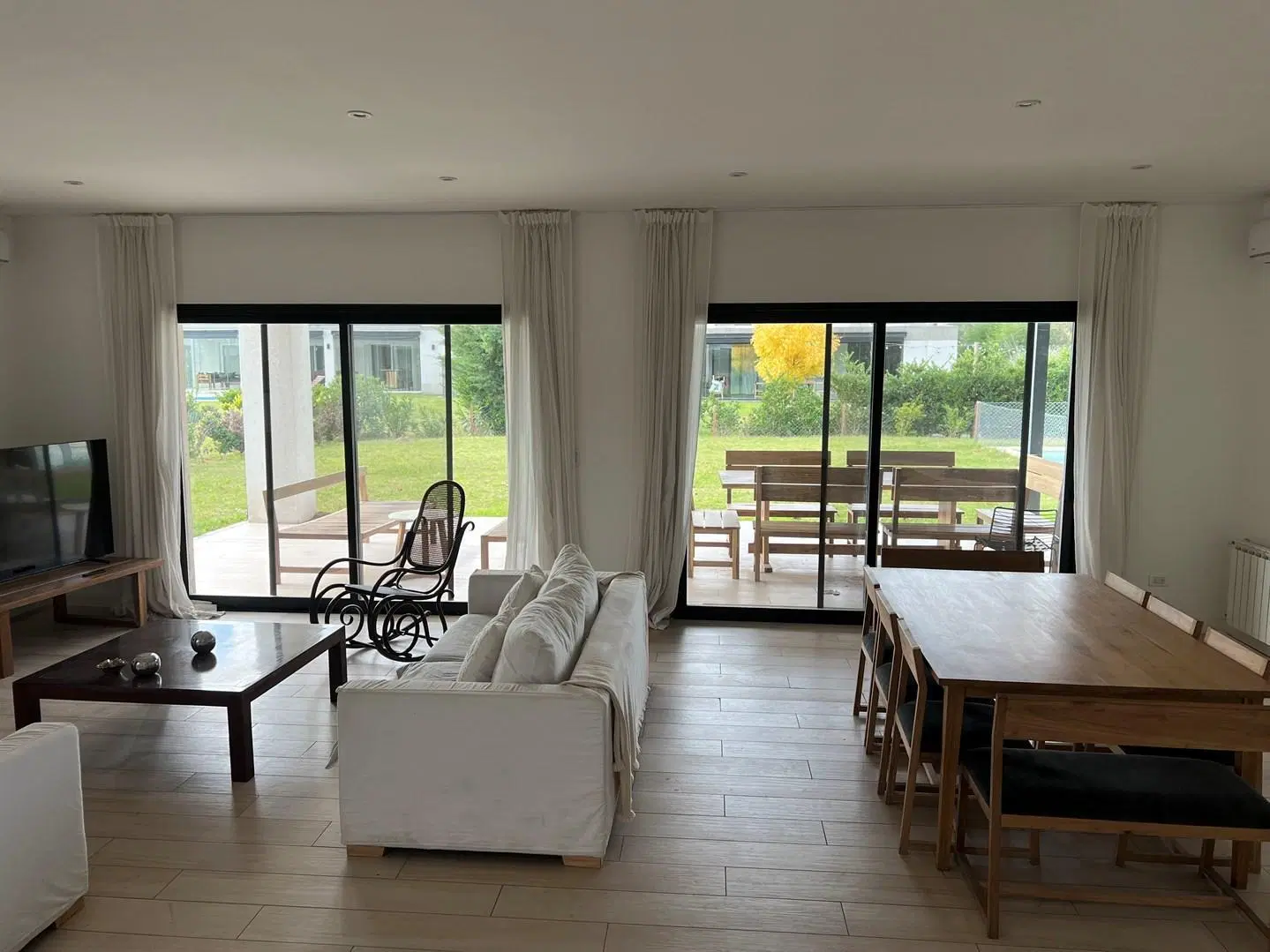 Casa moderna de 6 ambientes en La Calesa, Pilará 4