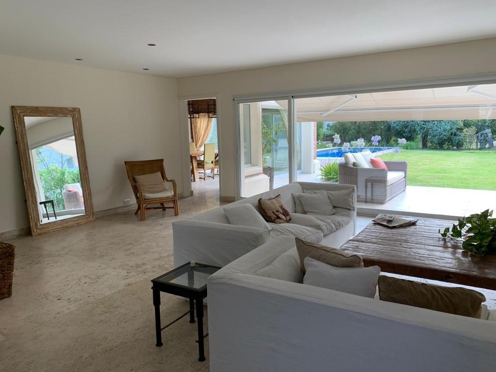 Foto de Excelente CASA en venta en La ISLA!! Dos suites en PB!, imagen 2