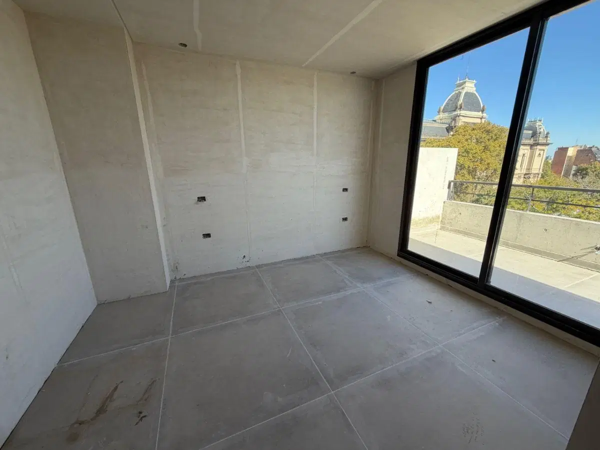 Inmejorable 3 ambientes con terraza propia c/parrilla 3