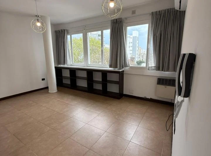 Departamento con cochera en alquiler 5
