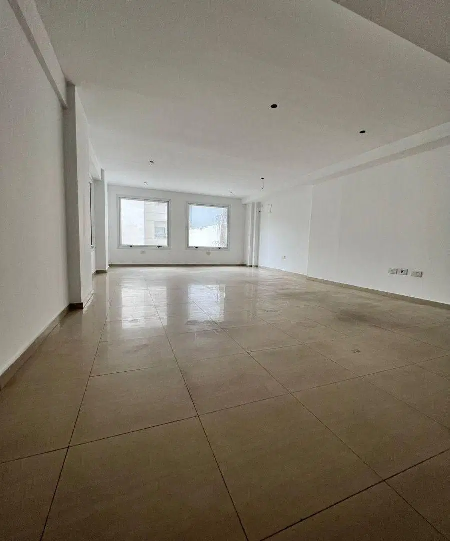 Oficina/Local comercial en alquiler 8