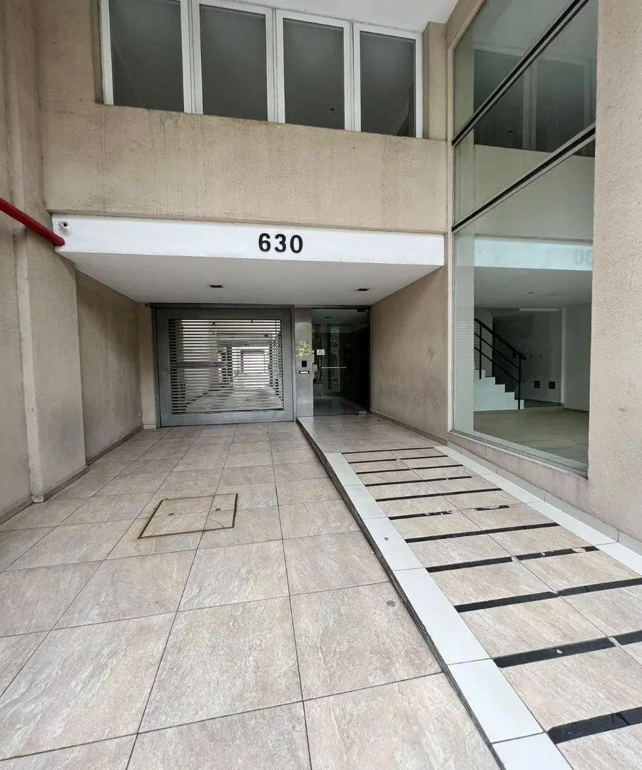 Oficina/Local comercial en alquiler 3