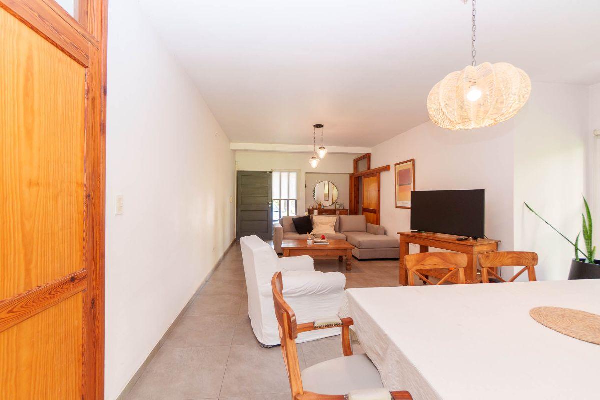 Foto de Casa de 214 m² con 3 dormitorios en venta en Manuel B Gonnet, imagen 3