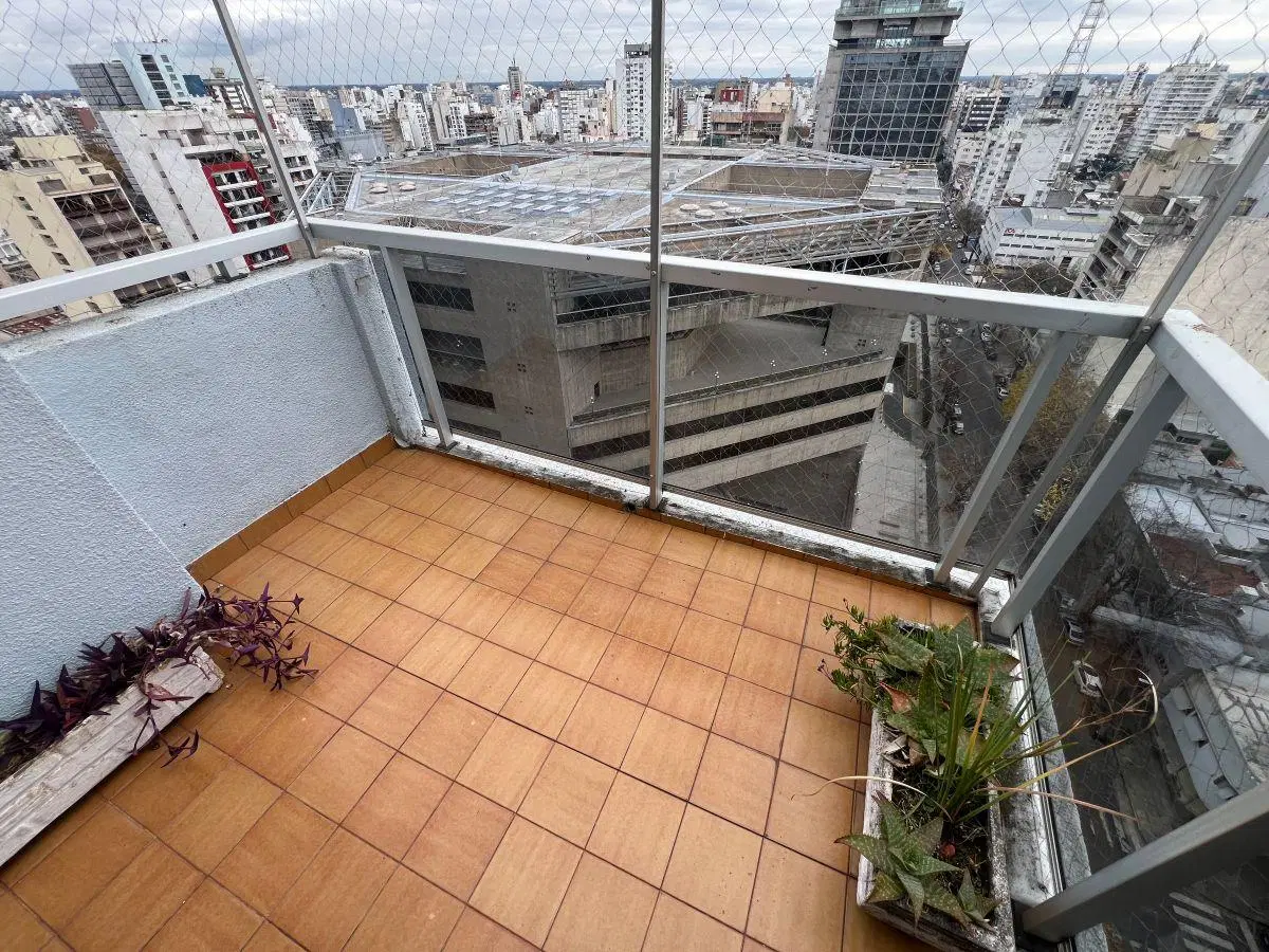 Departamento de 2 dormitorios en venta en La Plata 4