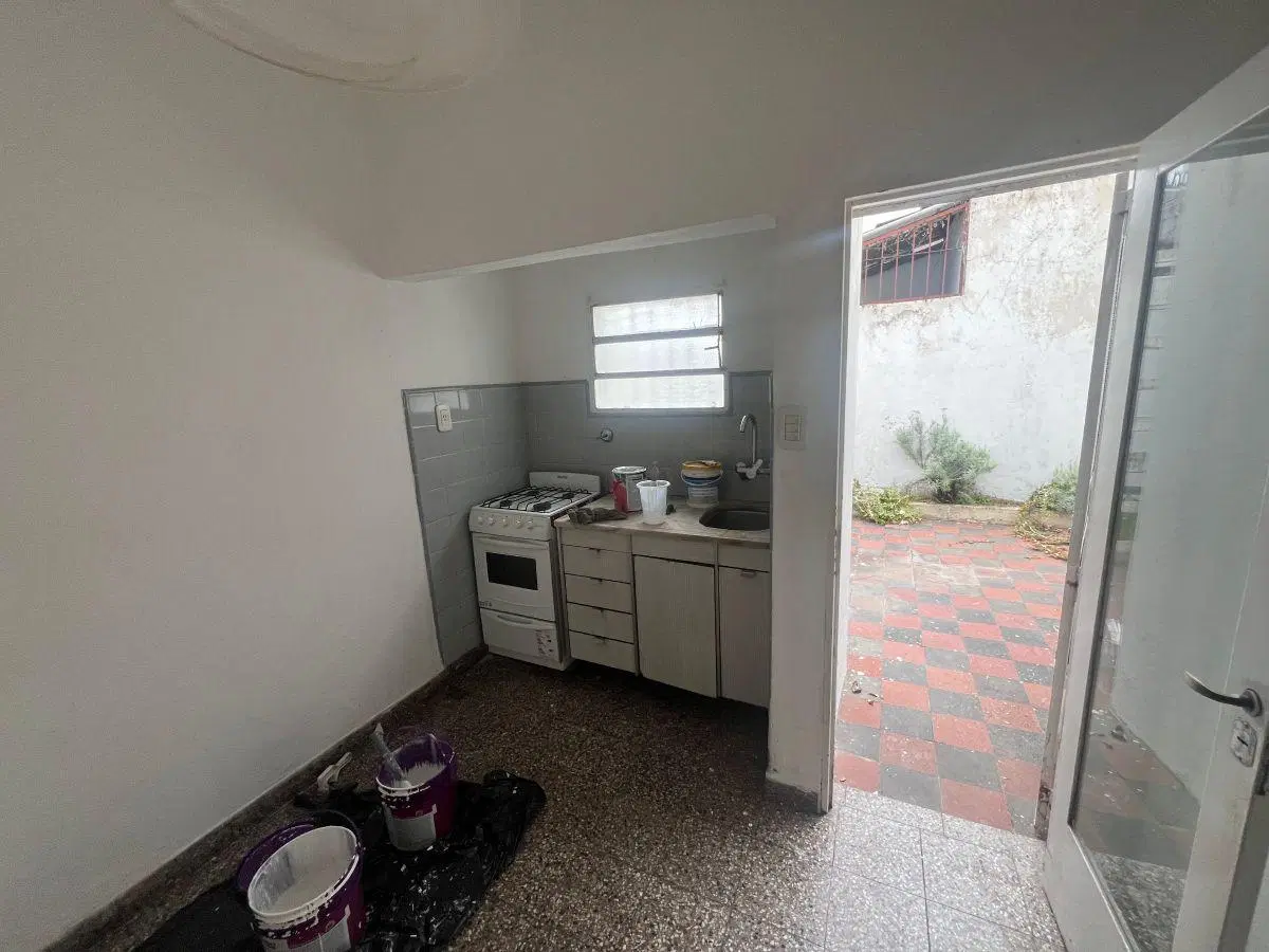 PH 2 Dormitorios al frente con patio 1
