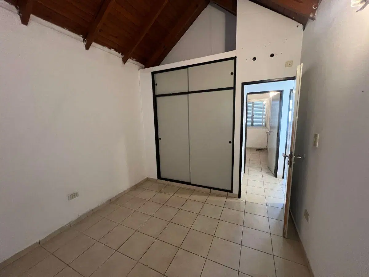 Duplex en Alquilerm² con 2 dormitorios parrilla y jardín en La Plata 5