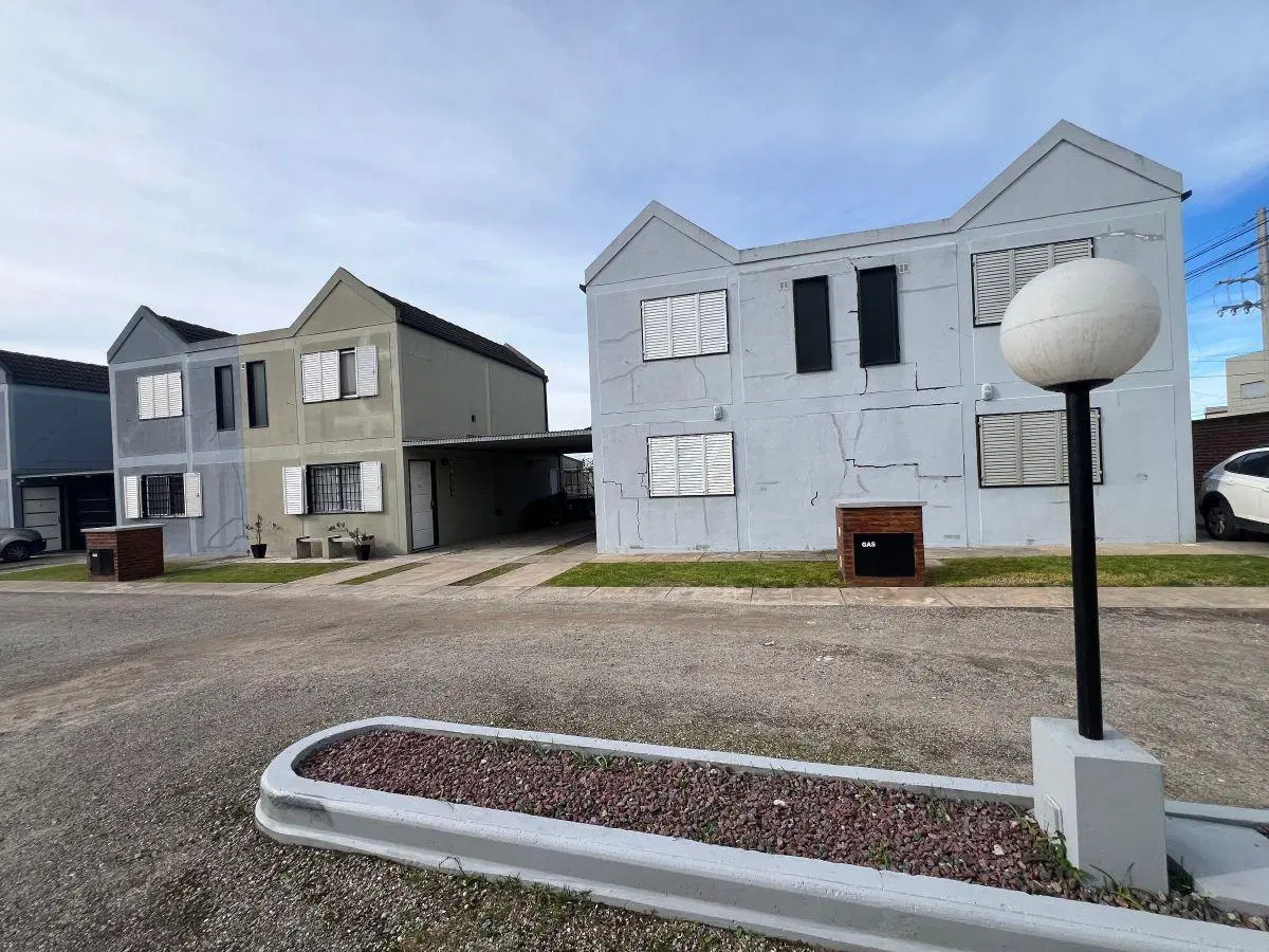 Duplex en Alquilerm² con 2 dormitorios parrilla y jardín en La Plata 2