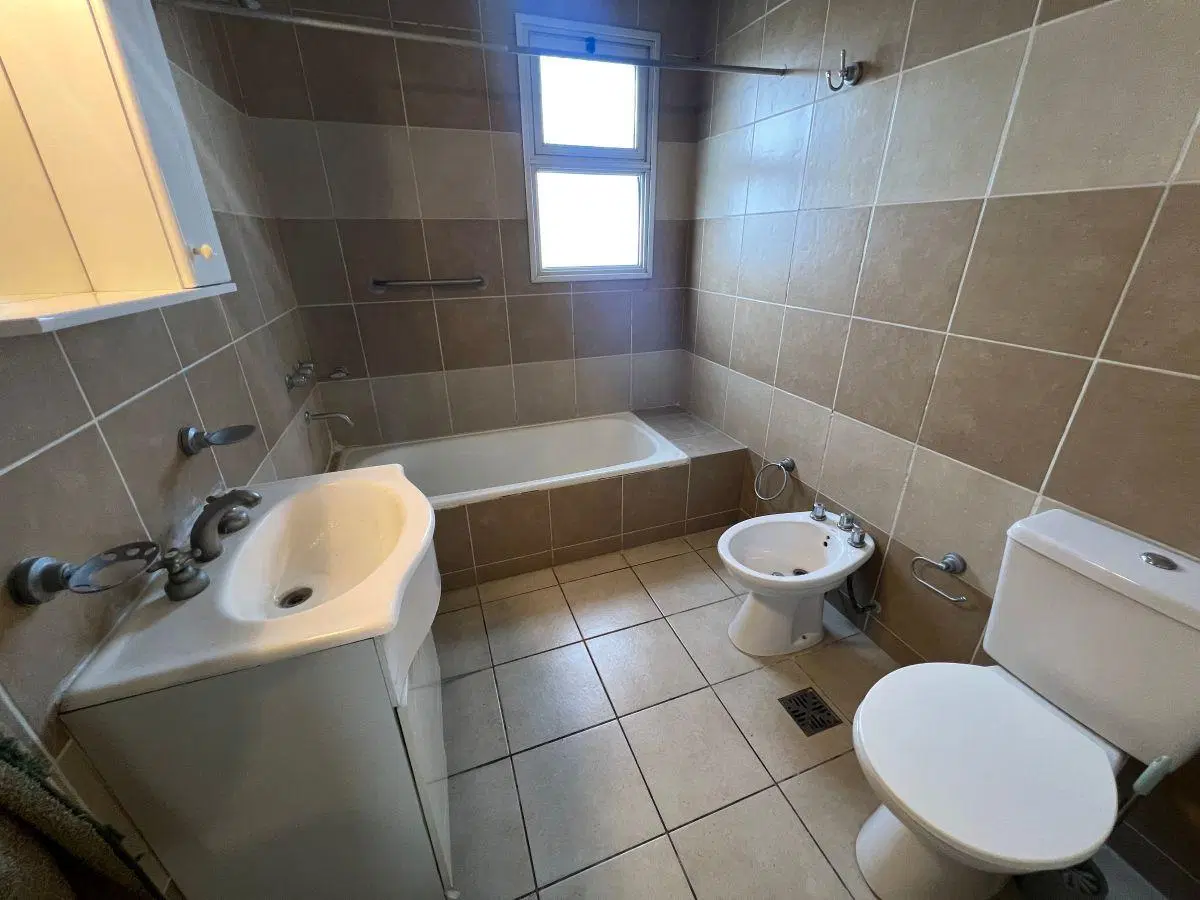 Duplex en Alquilerm² con 2 dormitorios parrilla y jardín en La Plata 4