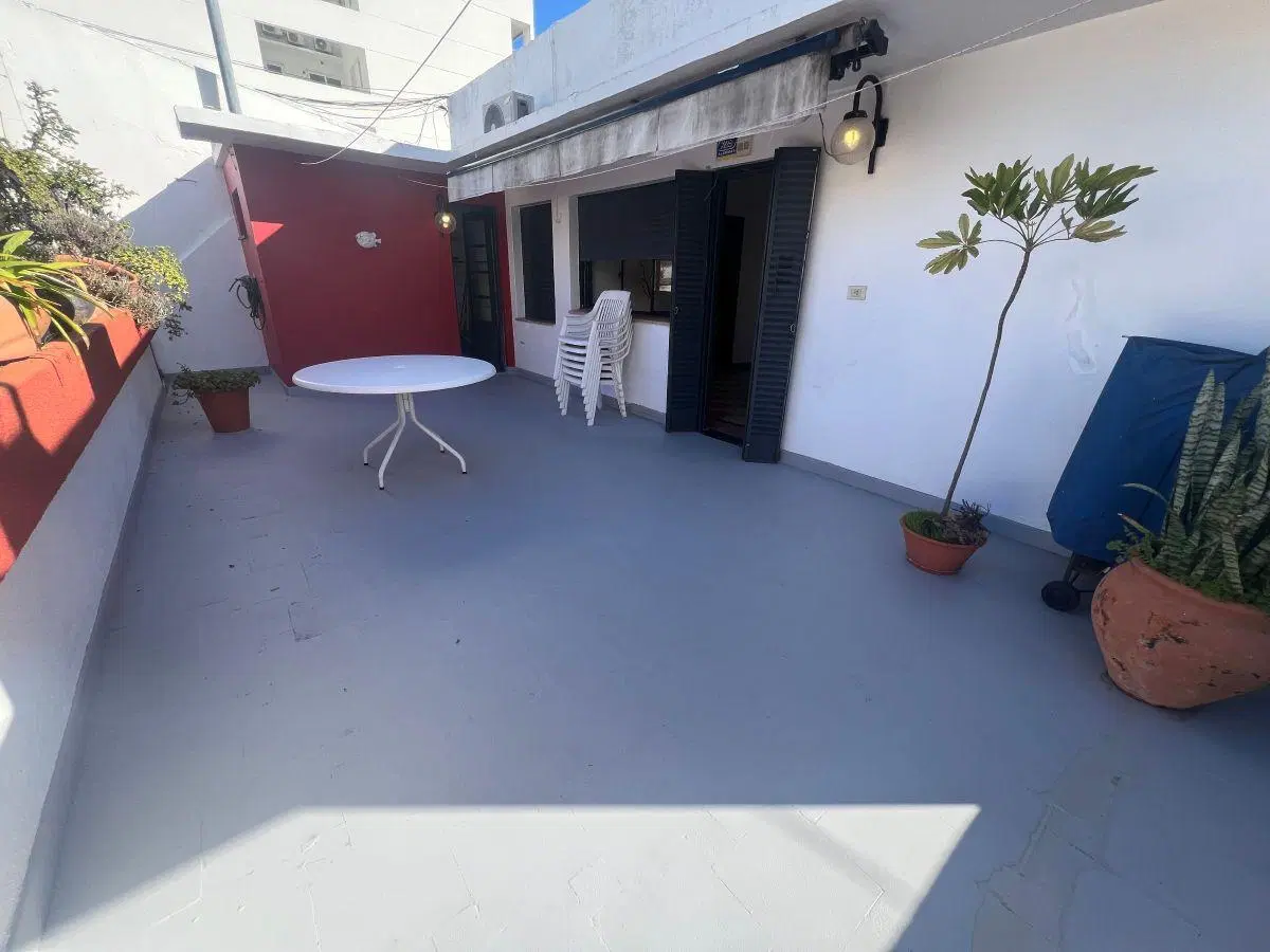 Casa en Planta Alta de 120 m² con 3 dormitorios en alquiler en La Plata 3