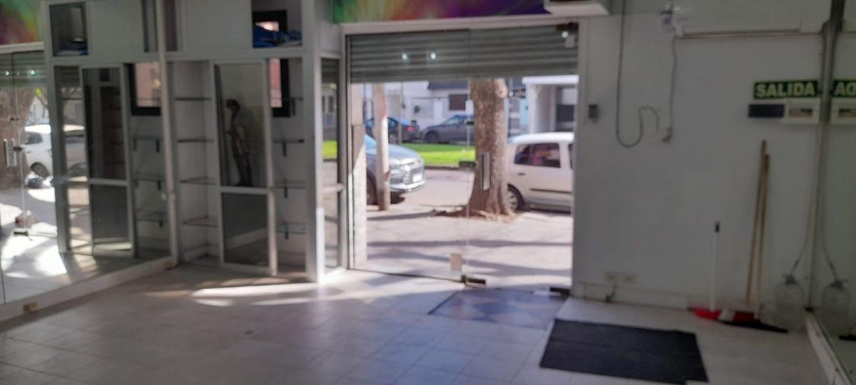 Foto de Local de en alquiler en La Plata, imagen 4