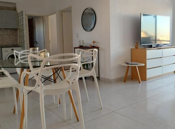 Venta Departamento de 3 amb contrafrente con balcón en Floresta 2