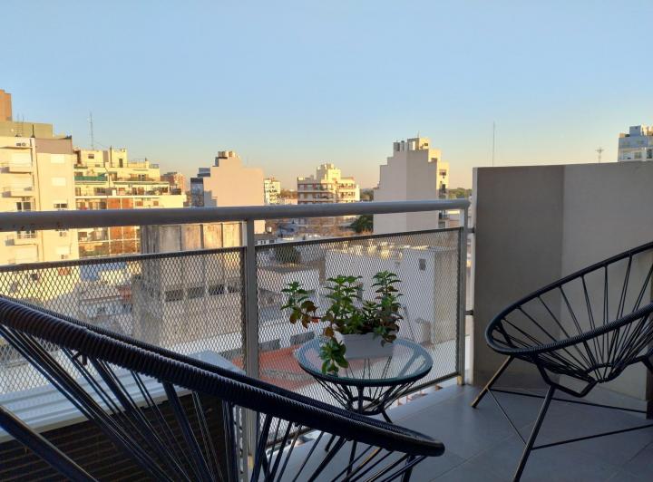 Venta Departamento de 3 amb contrafrente con balcón en Floresta 5