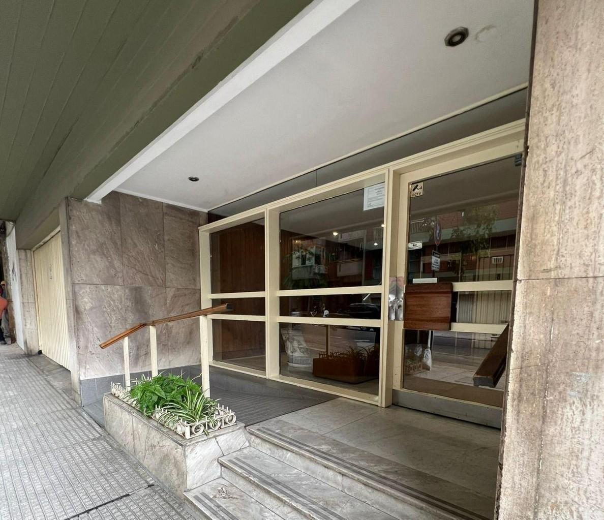 Venta Departamento 2 amb al frente con Balcon y Baulera en Boedo