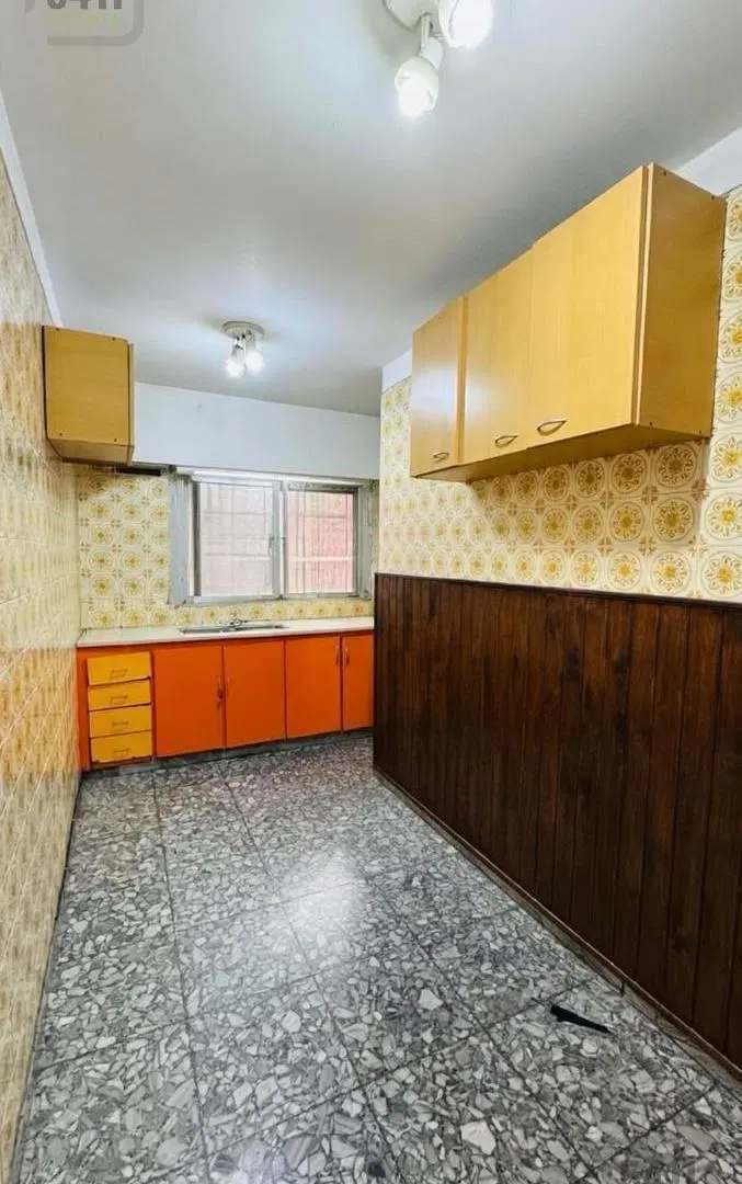 Venta Depto 3 ambientes con balcón al frente en Olivos 4