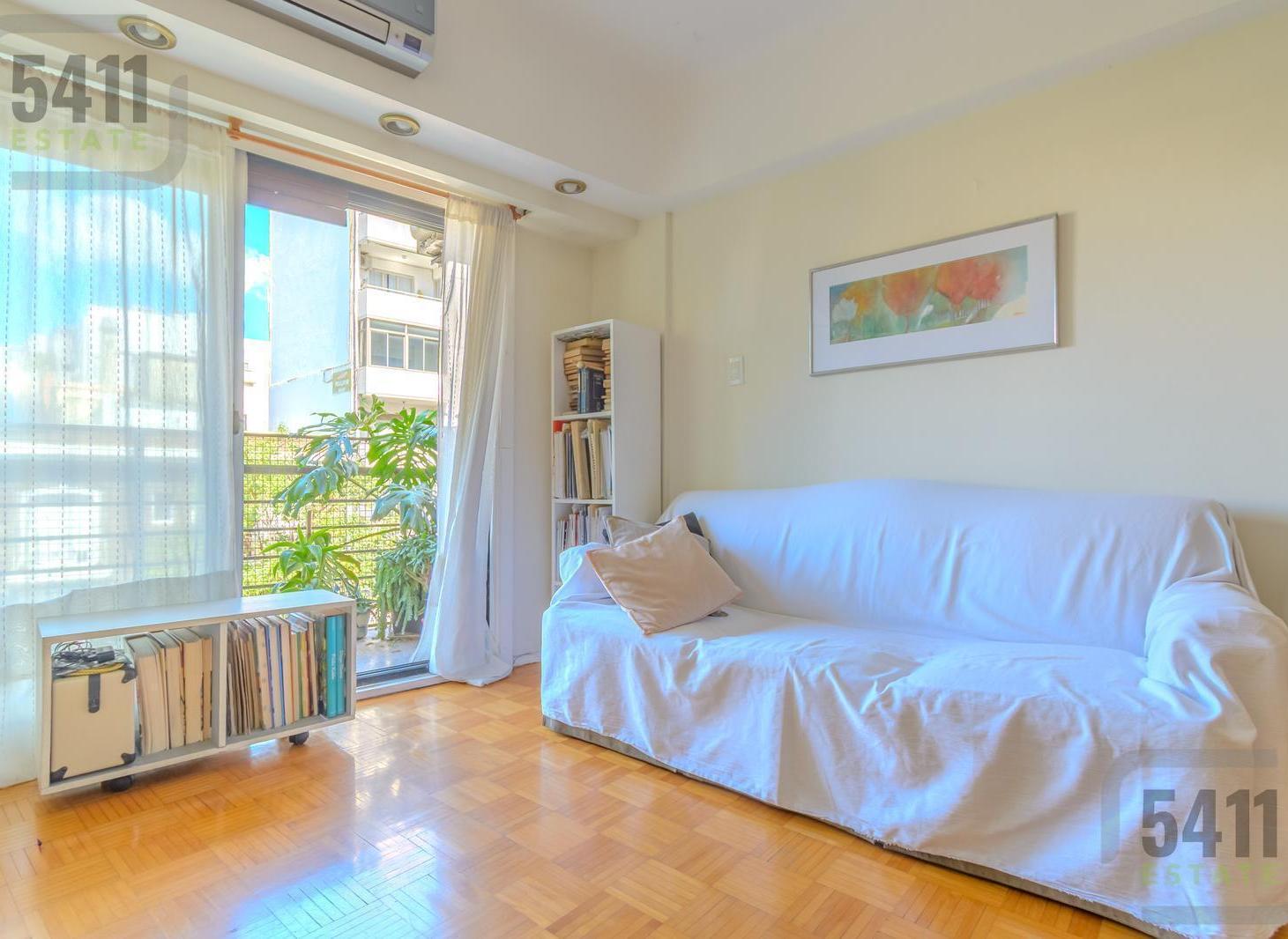 Venta Departamento 4 ambientes al frente con balcon muy luminoso en Caballito