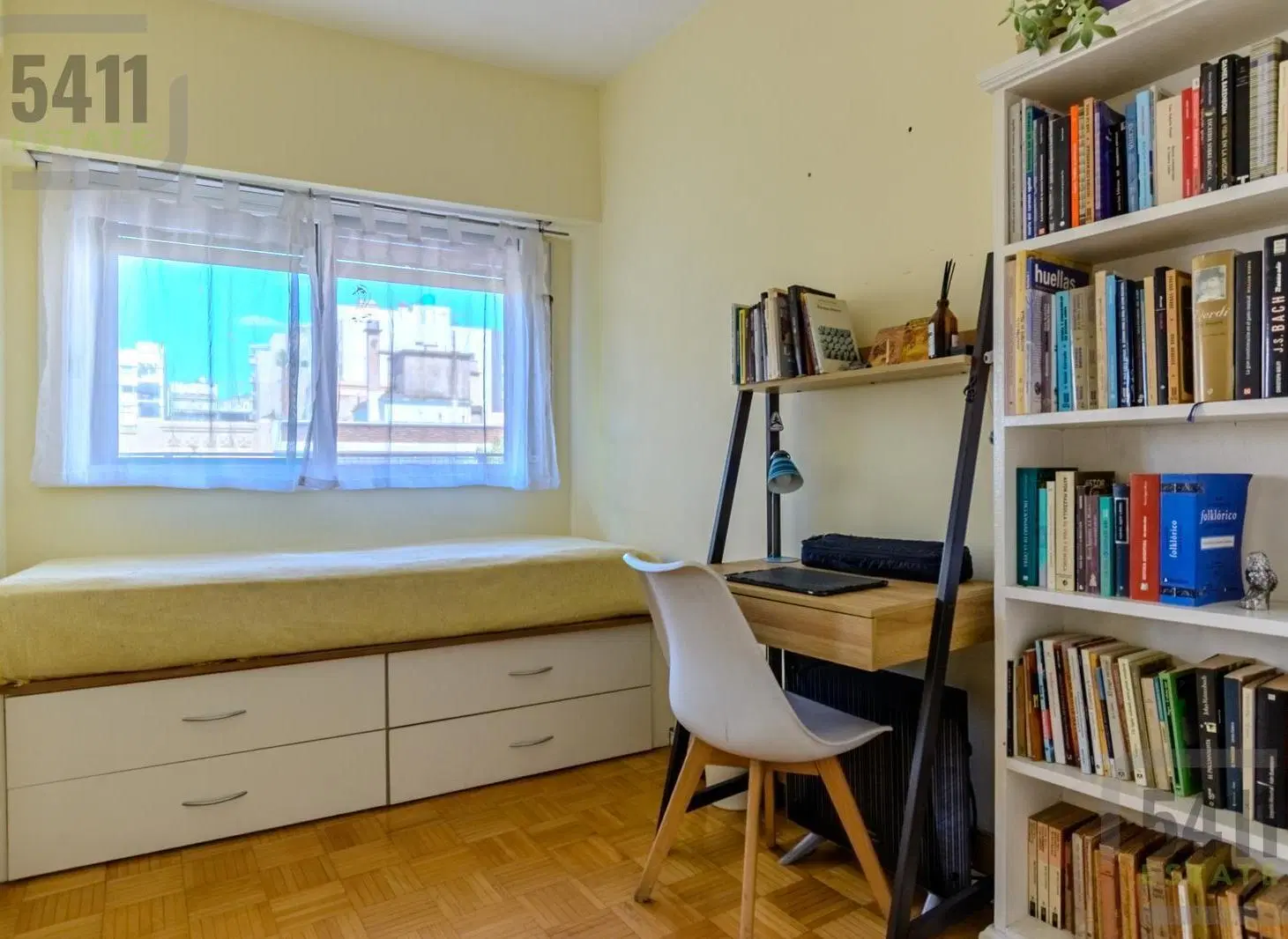 Venta Departamento 4 ambientes al frente con balcon muy luminoso en Caballito 4