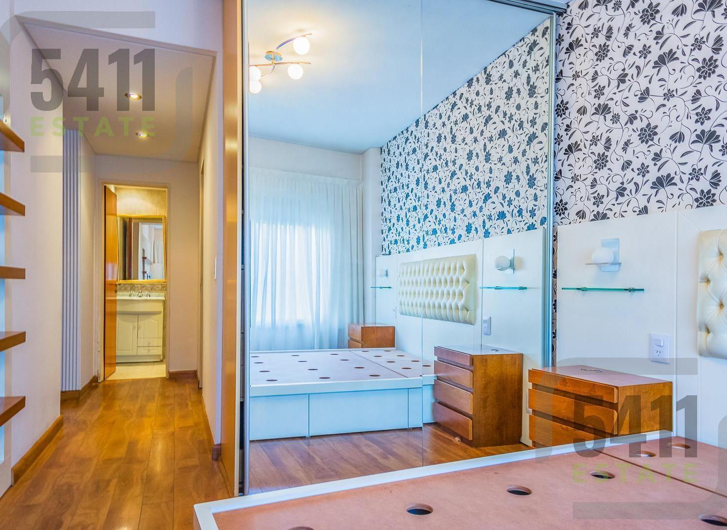 Foto de Venta Departamento 4 ambientes contrafrente 2 cocheras baulera, imagen 2