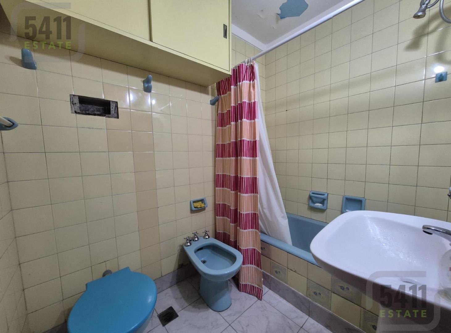 Venta Departamento 3 ambientes al frente con Balcon en Villa Crespo