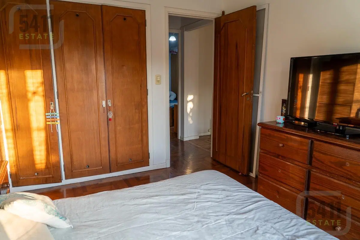 Venta Departamento 3 ambientes al frente en 1er piso con Balcon en Villa Santa Rita 4