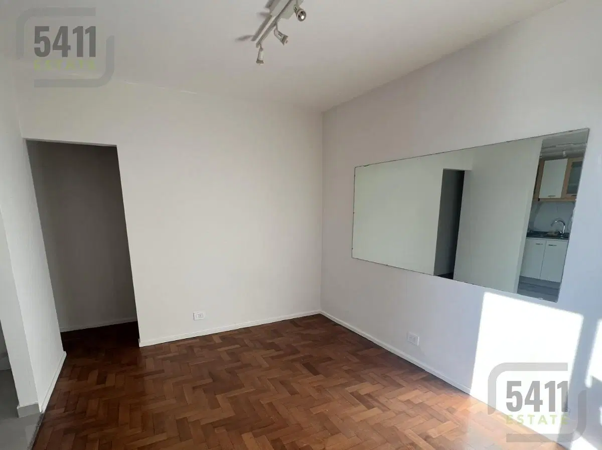 Venta Departamento 3 Ambientes lateral en Flores 3
