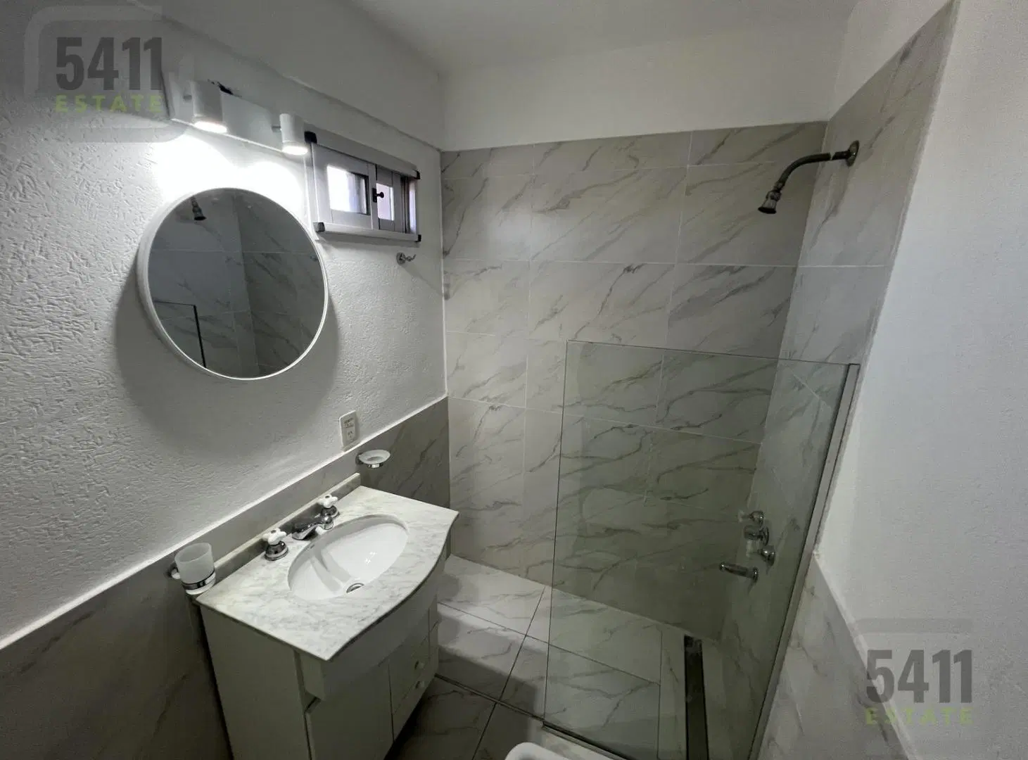 Venta Departamento 3 Ambientes lateral en Flores 4